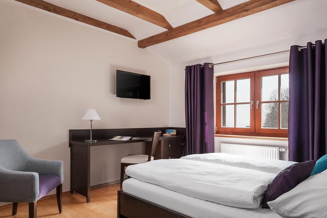 Aneta Hotel & Restaurant Vitkovice Ngoại thất bức ảnh
